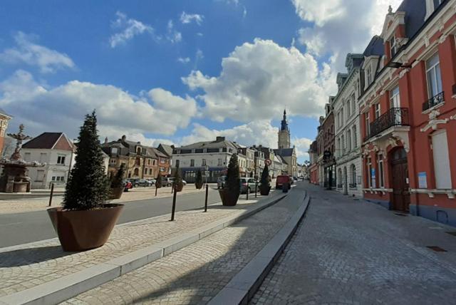 Le Cateau-Cambresis Les Suites Fenelon מראה חיצוני תמונה